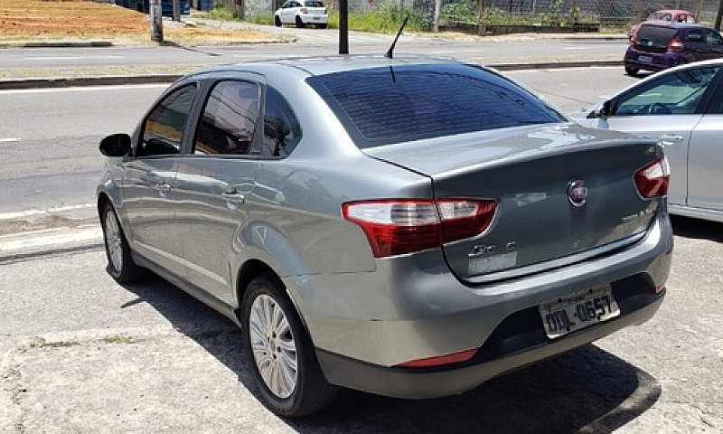 Grand Siena 1.6 Esse...