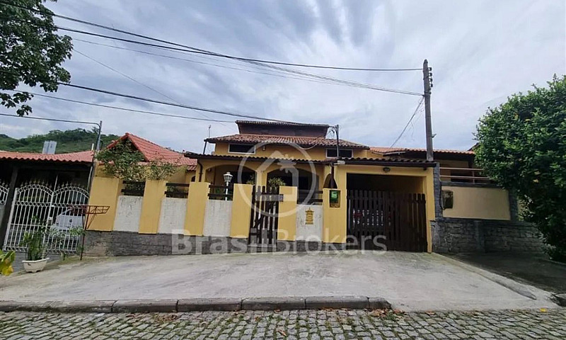 Casa De Condomínio À...