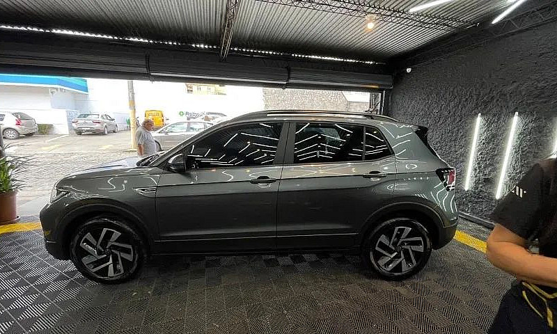 Volkswagen T-Cross C...