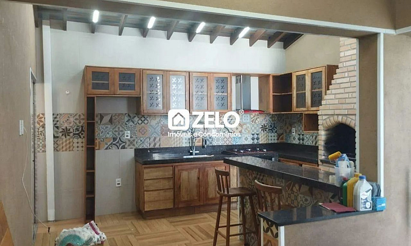 Casa Residencial Com...