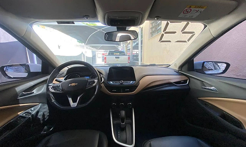 Chevrolet Onix Hatch...