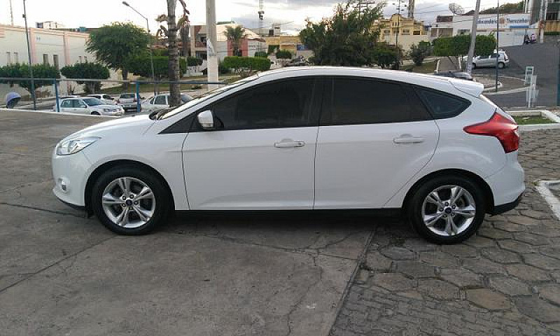 Focus Hatch Se Manua...