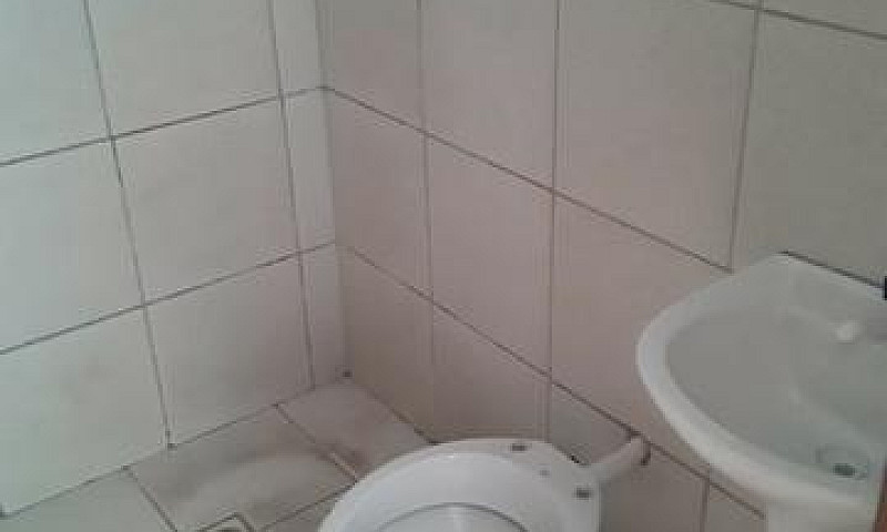 Casa 2/4, Vila Regin...