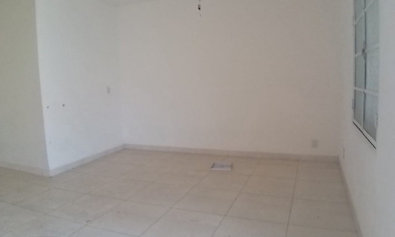 Aluga-Se Casa No Bai...