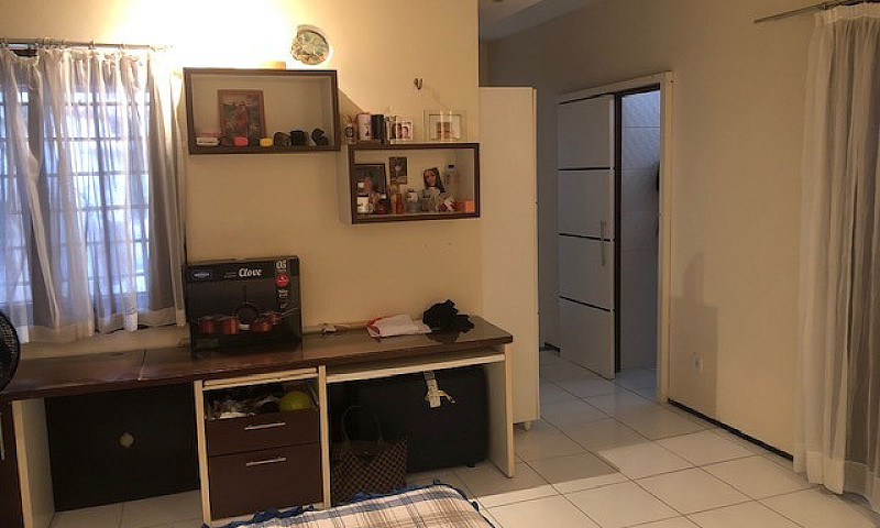 Casa Em Condomínio F...