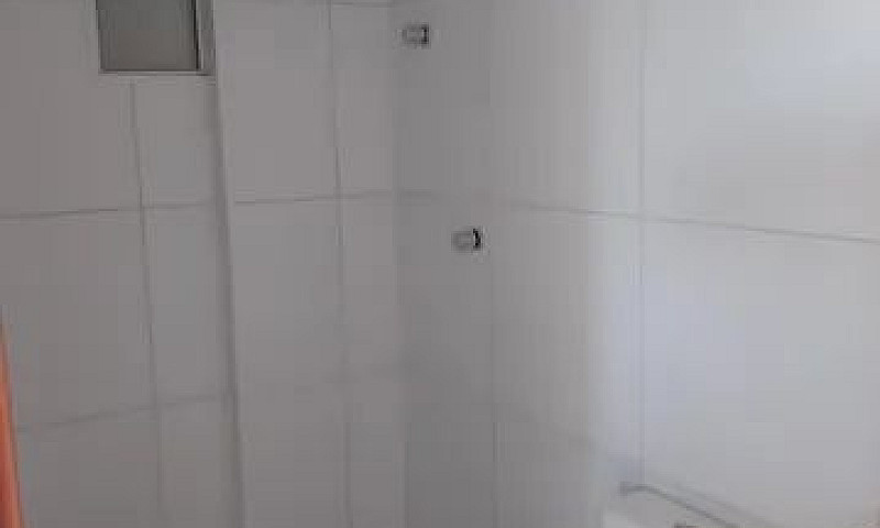 Apt 2 1Qts Farol Pró...