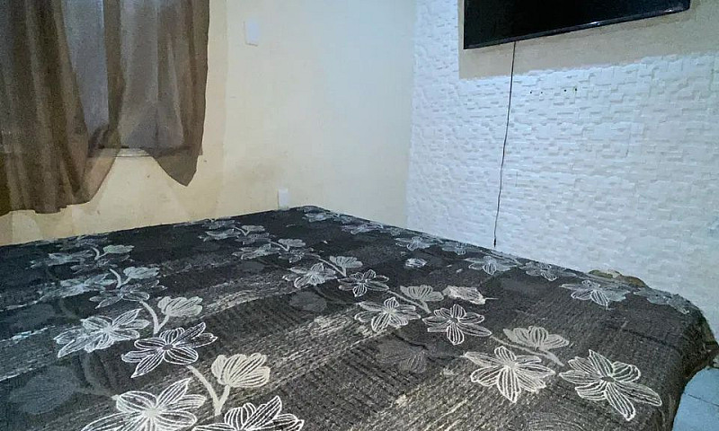 ? Aluga-Se Casa Em I...