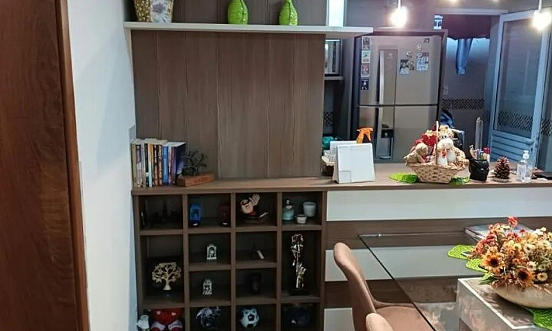 Conforto E Estilo Em...