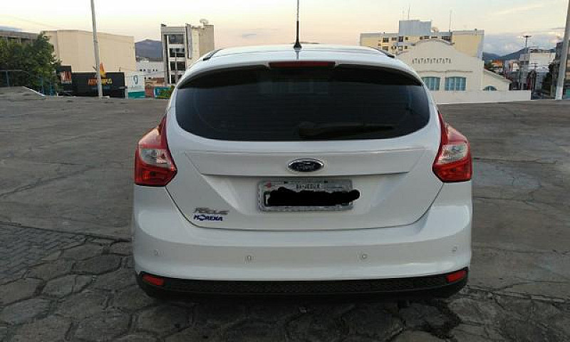 Focus Hatch Se Manua...