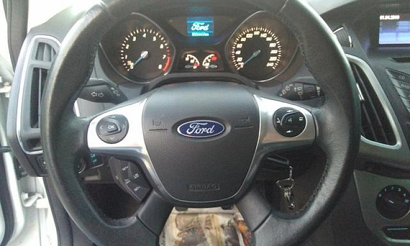 Focus Hatch Se Manua...