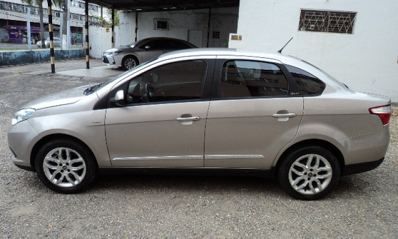 Grand Siena 1.6 Esse...