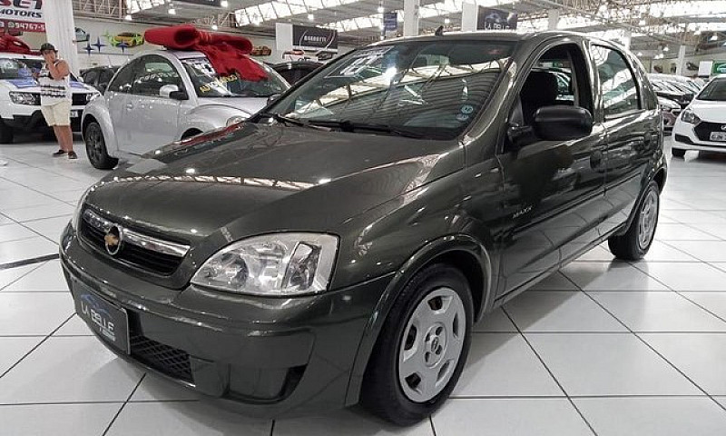 Chevrolet Corsa Hatc...
