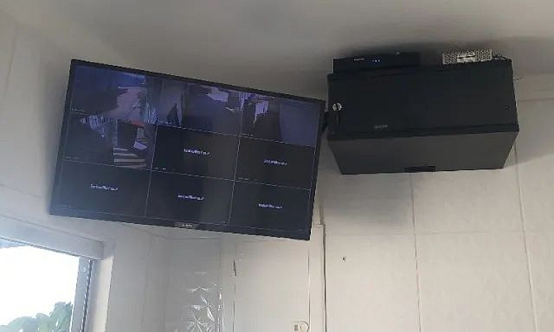 Casa Com 2 Suíte E C...
