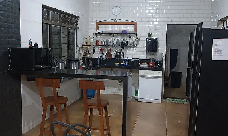 Casa No Jardim Helvé...