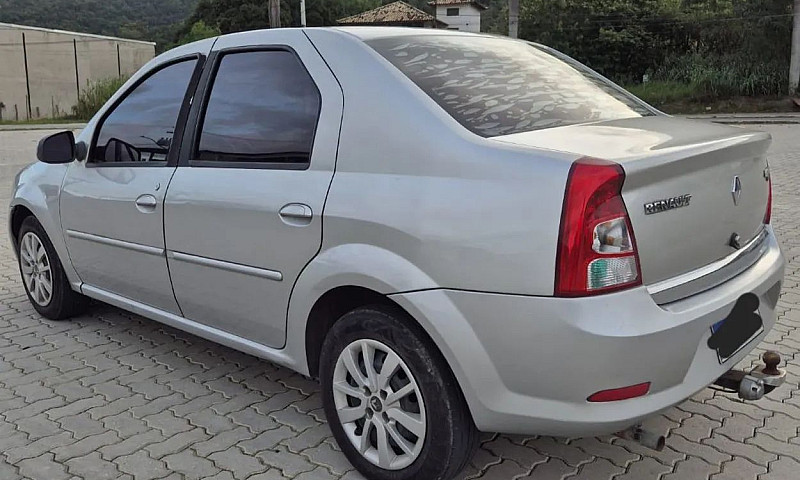 Renault Logan Expres...