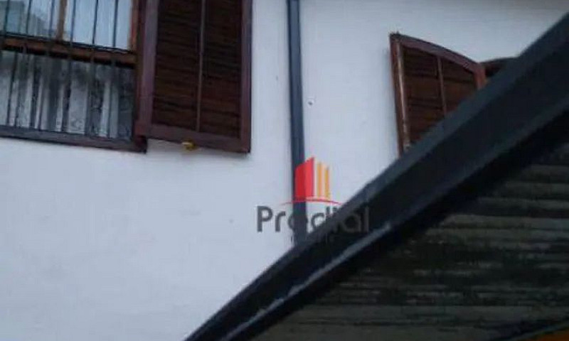 Casa Com 3 Dormitóri...