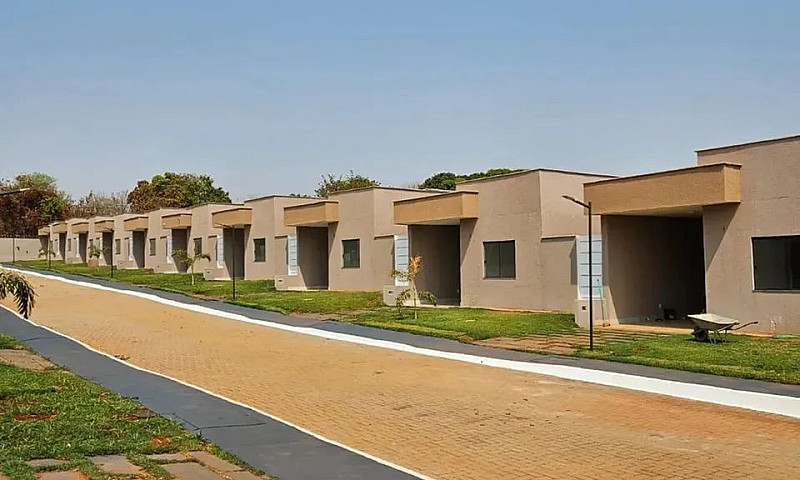 Casa De Condomínio P...
