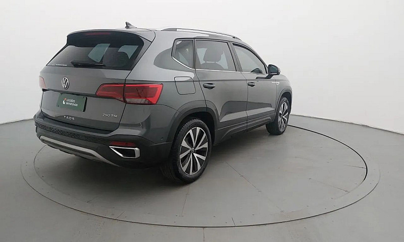 Volkswagen Taos High...