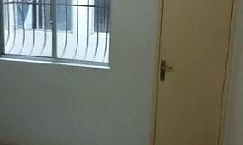 Aluga-Se Apartamento...