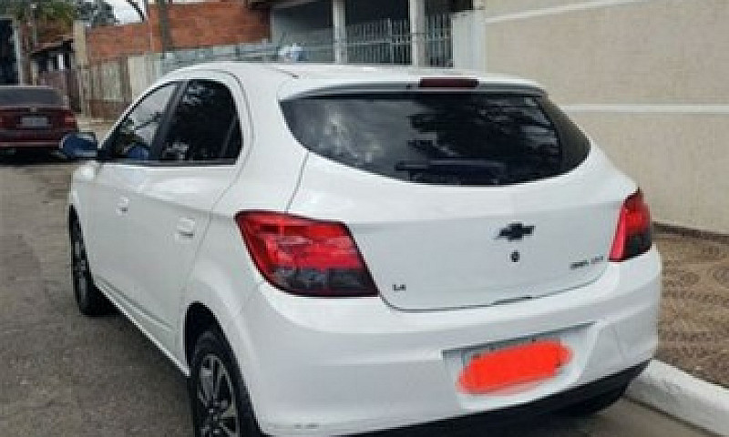 Carro Onix ...