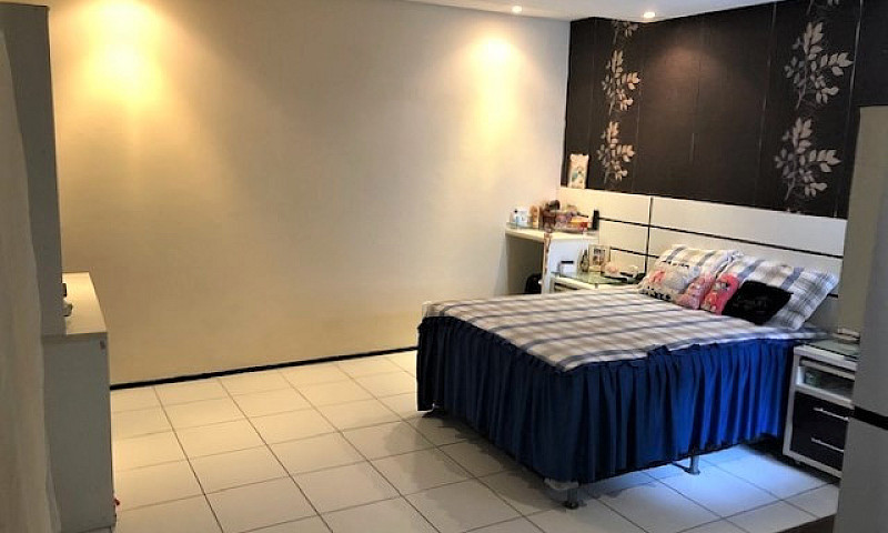 Casa Em Condomínio F...