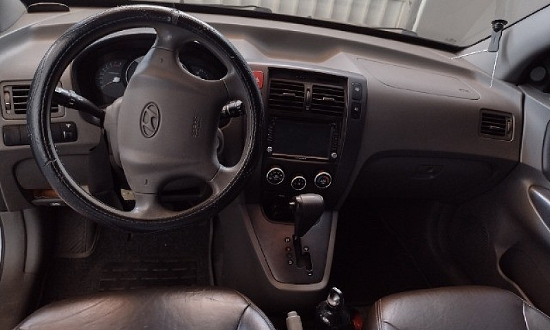 Tucson Gl 2.0 2008...