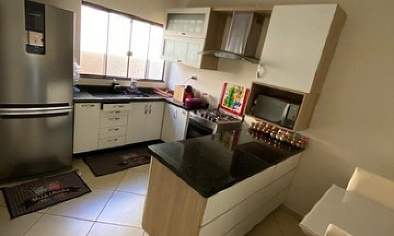 Linda Casa Guanandi ...