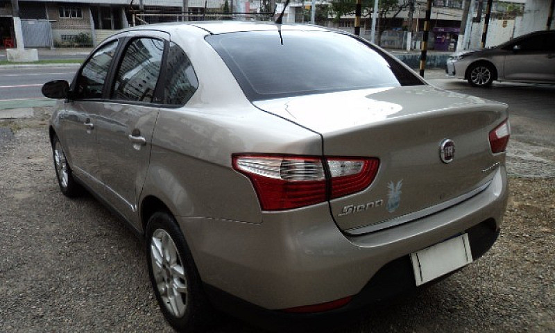 Grand Siena 1.6 Esse...