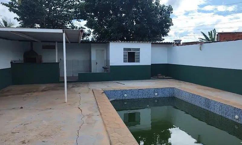 Aluga-Se Uma Linda C...