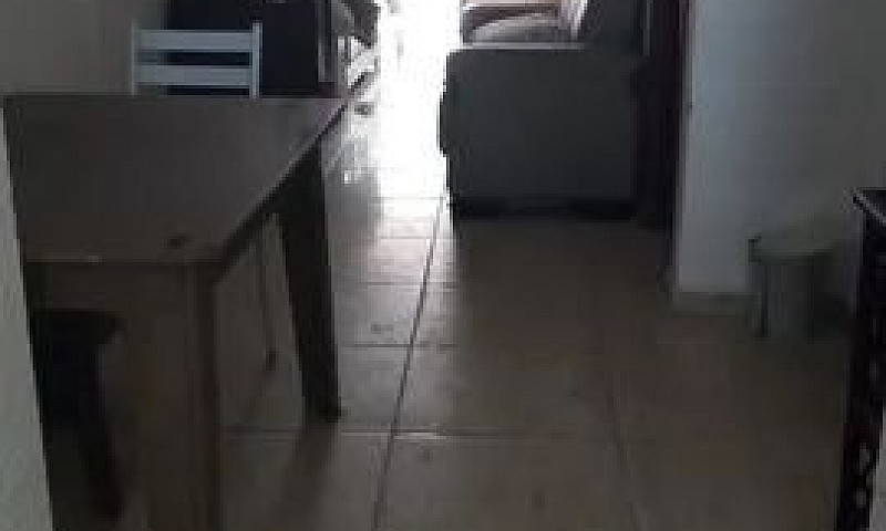 Venda. Casa 2 Pavime...