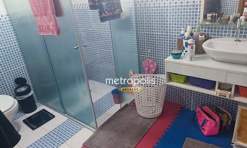 Sobrado À Venda, 219...