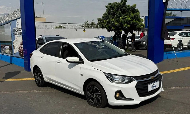 Chevrolet Onix Plus ...