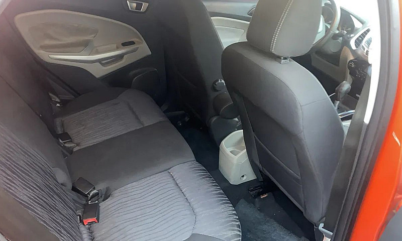Ford Ecosport Titani...