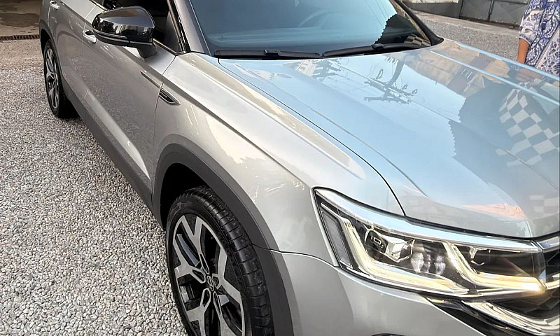 Volkswagen Taos High...