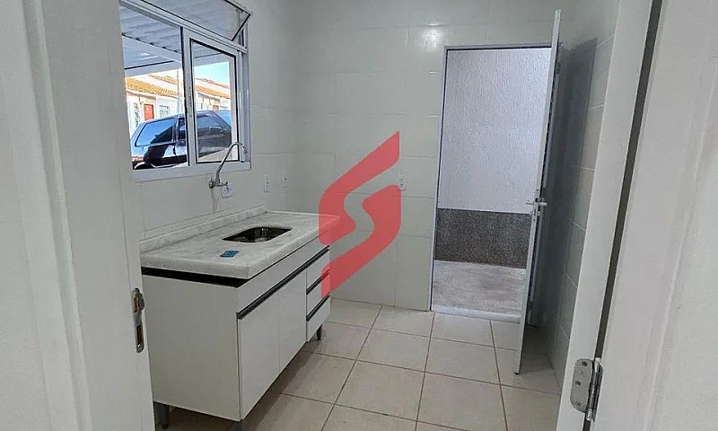 Casa Com 2 Dormitori...
