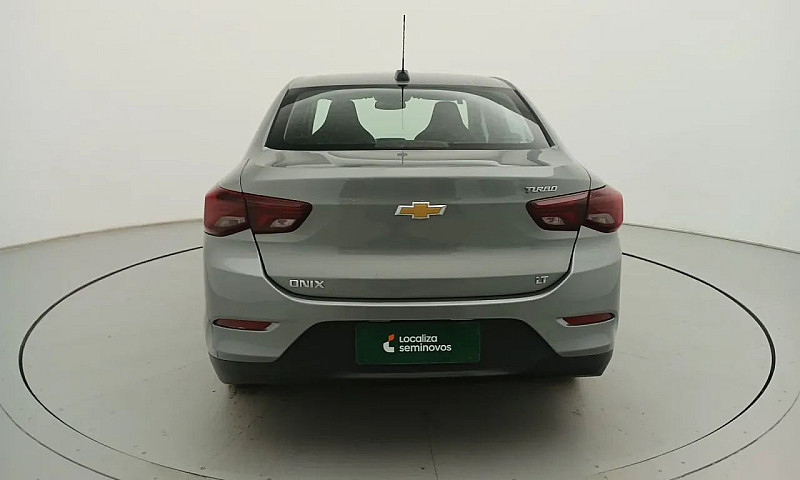 Chevrolet Onix Plus ...