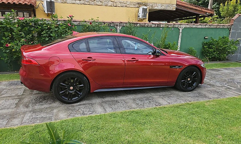 Jaguar Xe 2.0 Turboc...