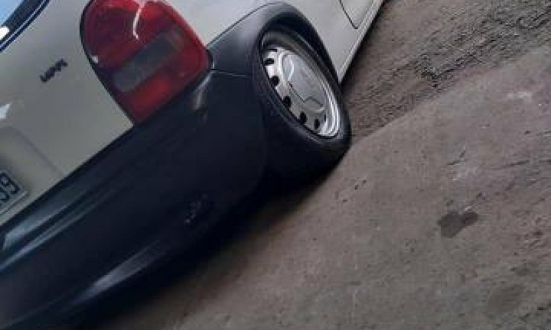 Vendo Corsa Baixo Ou...