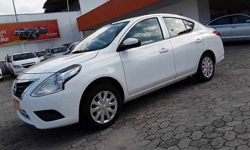 Nissan Versa 2020/20...