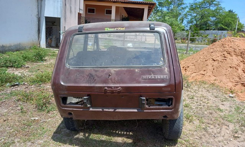 Lada Niva...