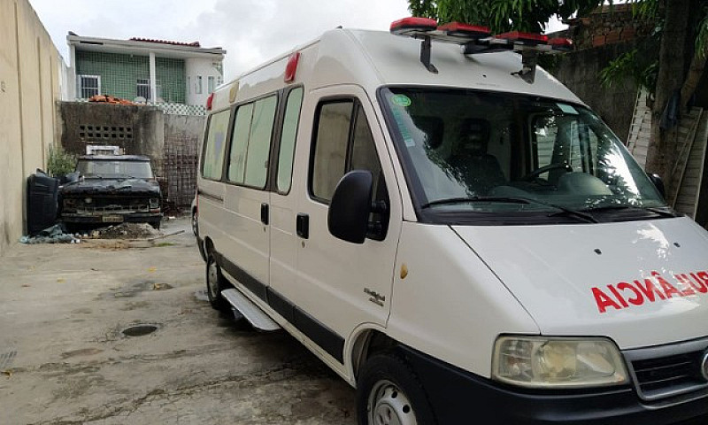 Ambulância Ducato An...