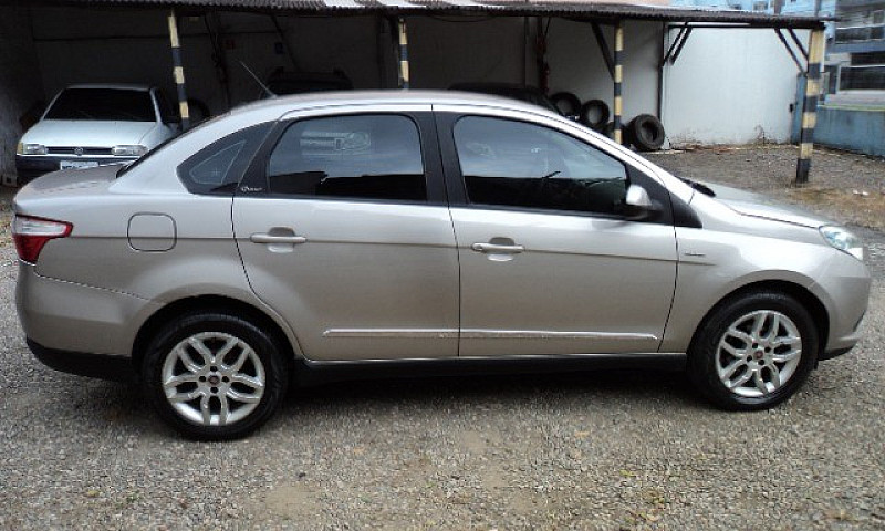 Grand Siena 1.6 Esse...