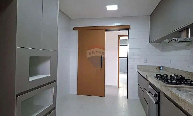 Casa Á Venda No Cond...
