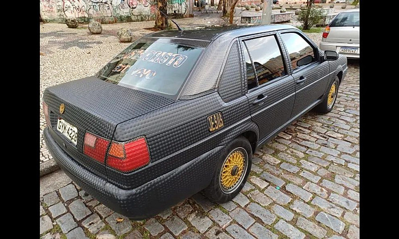 Volkswagen Santana 1...