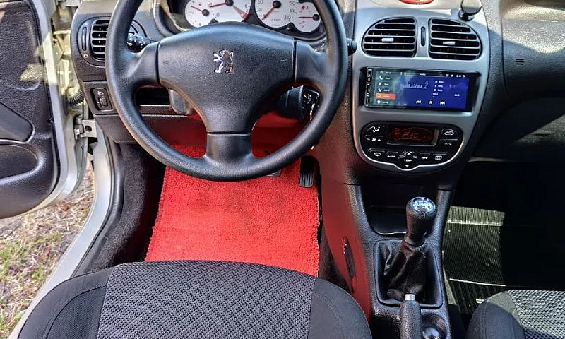 Peugeot 206 Feline 1...