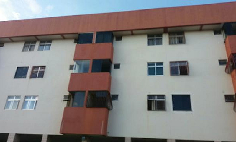 Aluga-Se Apartamento...