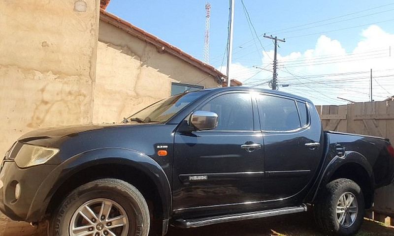 L200 Triton Modelo 2...