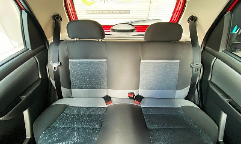 Chevrolet Celta Lt 1...