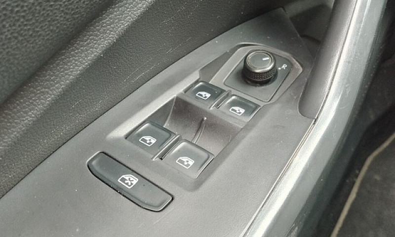Volkswagen Jetta Com...