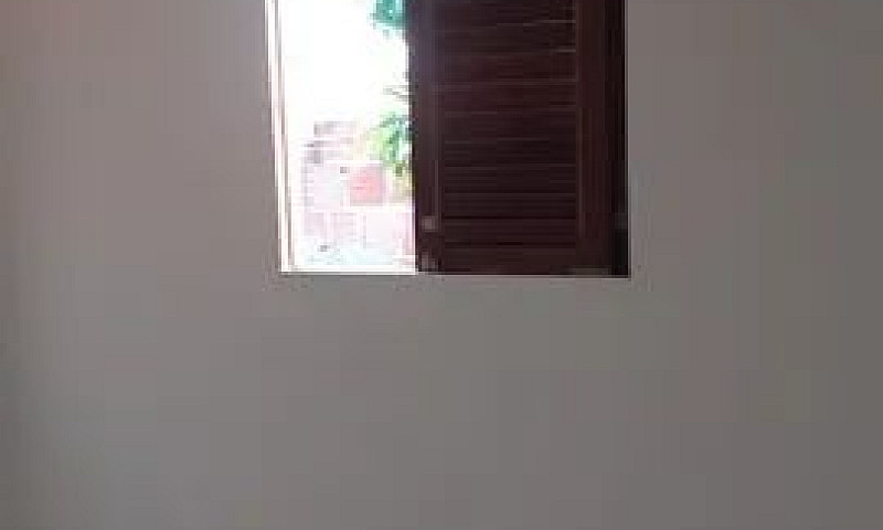 Casa Em Canoa Quebra...